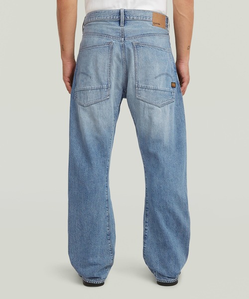 G-STAR(ジースター)の「BEND 3D LOOSE JEANS/ヴィンテージライク立体裁断ワイドテーパードカーブジーンズ(デニムパンツ・メンズ・ライトインディゴブルー・33/30/32/30/31/30/30/30/29/30/28/30/34/30)」の2枚目の写真
