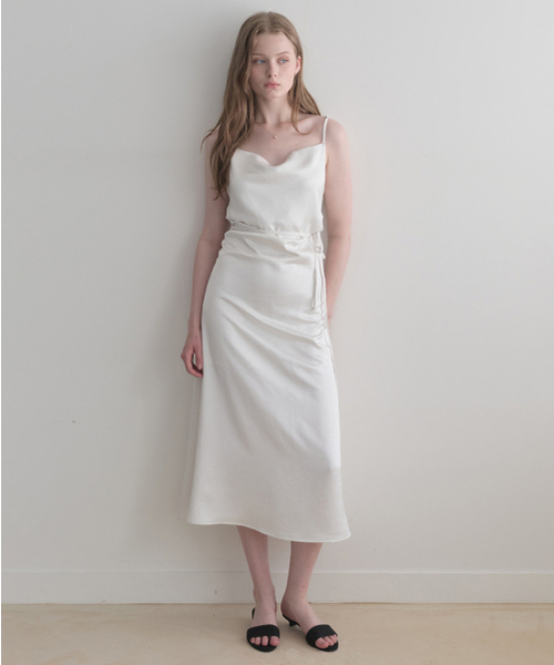 LENAV(ルナブ)の「Shirring Satin One-piece (white)(ワンピース・レディース・その他・FREE)」の1枚目の写真