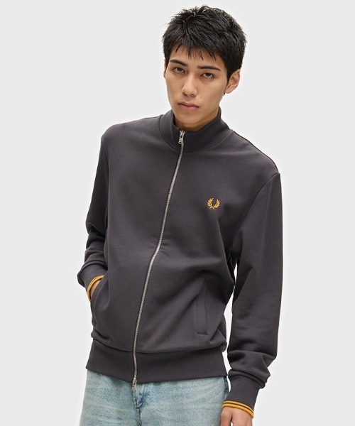 FRED PERRY（フレッドペリー）の「Zip Through Sweatshirt／ジップスルースウェット（スウェット・メンズ・ブラック/グレー/ベージュ・S/M/L）」の3枚目の写真