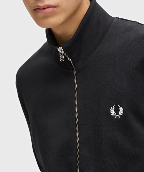 FRED PERRY（フレッドペリー）の「Zip Through Sweatshirt／ジップスルースウェット（スウェット・メンズ・ブラック/グレー/ベージュ・S/M/L）」の5枚目の写真