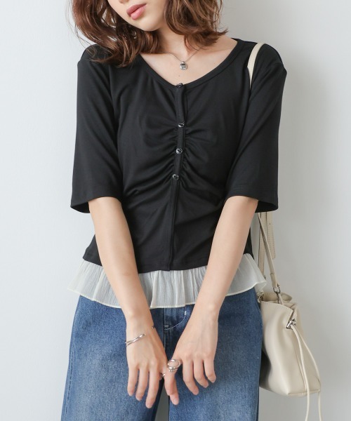 Bab(バブ)の「裾フリルヘンリーネック半袖カットソー(Tシャツ/カットソー・レディース・チャコールグレー/ブラック/アイボリー・FREE)」の2枚目の写真