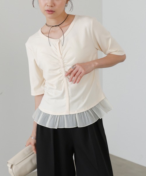 Bab(バブ)の「裾フリルヘンリーネック半袖カットソー(Tシャツ/カットソー・レディース・チャコールグレー/ブラック/アイボリー・FREE)」の7枚目の写真