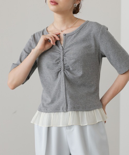 Bab(バブ)の「裾フリルヘンリーネック半袖カットソー(Tシャツ/カットソー・レディース・チャコールグレー/ブラック/アイボリー・FREE)」の13枚目の写真