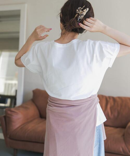URBAN RESEARCH DOORS(アーバンリサーチドアーズ)の「『UR TECH ひやサラクール』バックポイントタックプルオーバー(Tシャツ/カットソー・レディース・ネイビー/オフホワイト/ピンク/ブラウン・FREE)」の13枚目の写真