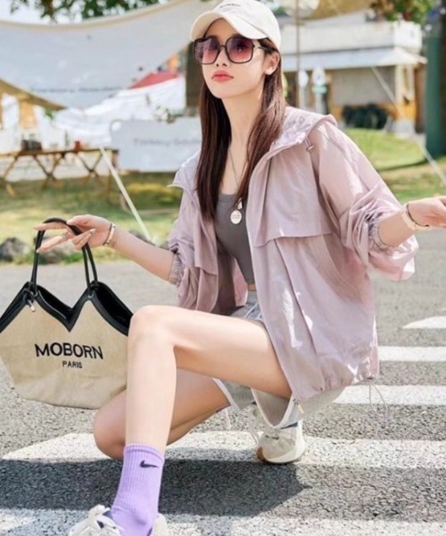 gossip！ロサンゼルス（ゴシップロサンゼルス）の「パーカータイプルーズシアーUVカットパーカージャケット（ブルゾン・レディース・ライトグリーン/イエロー/ラベンダー/ホワイト・XL/2XL/M/L）」の3枚目の写真