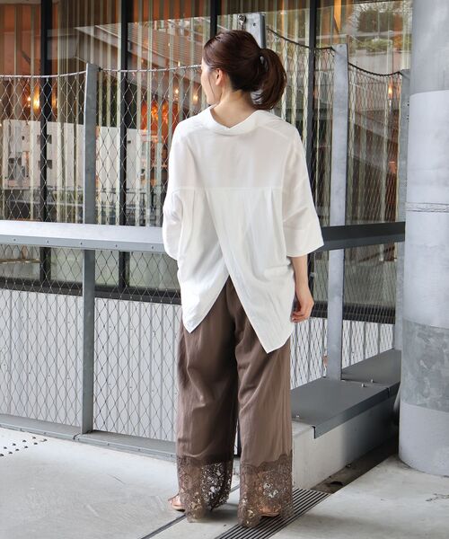 le.coeur blanc(ルクールブラン)の「裾レースドッキングパンツ(その他パンツ・レディース・ブラック/ブラウン・38)」の3枚目の写真