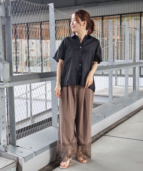le.coeur blanc(ルクールブラン)の「裾レースドッキングパンツ(その他パンツ・レディース・ブラック/ブラウン・38)」の4枚目の写真