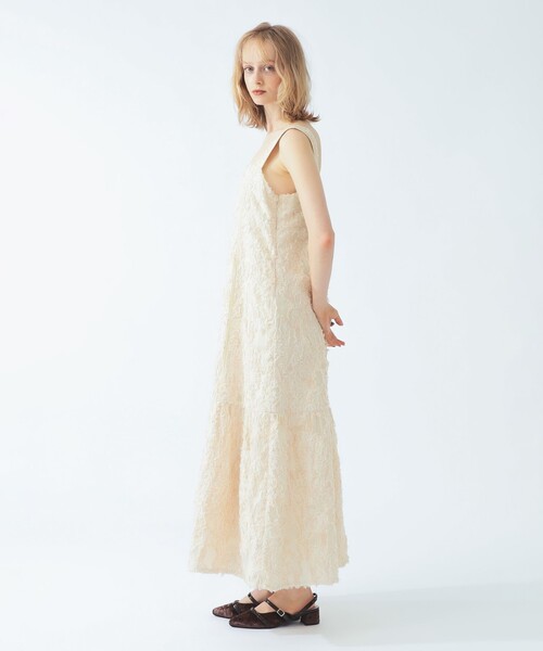 Ray BEAMS(レイビームス)の「ジャカード ティアード キャミ ワンピース(ワンピース・レディース・ブラック/アイボリー・ONE SIZE)」の4枚目の写真