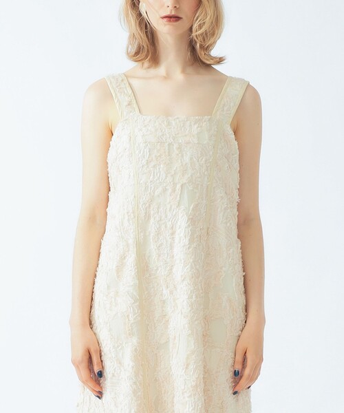 Ray BEAMS(レイビームス)の「ジャカード ティアード キャミ ワンピース(ワンピース・レディース・ブラック/アイボリー・ONE SIZE)」の6枚目の写真