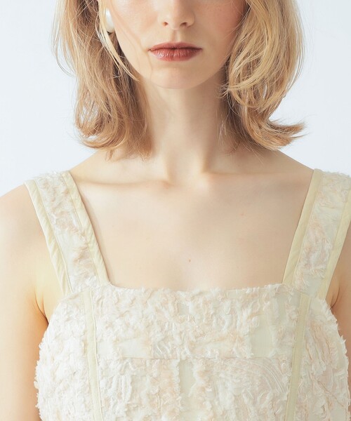 Ray BEAMS(レイビームス)の「ジャカード ティアード キャミ ワンピース(ワンピース・レディース・ブラック/アイボリー・ONE SIZE)」の9枚目の写真