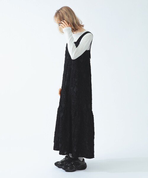 Ray BEAMS(レイビームス)の「ジャカード ティアード キャミ ワンピース(ワンピース・レディース・ブラック/アイボリー・ONE SIZE)」の14枚目の写真