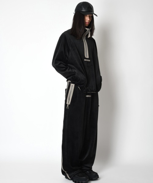 SUPERTHANKS(スーパーサンクス)の「ベロアハーフジッププルオーバーVelour Half zip pullover(スウェット・メンズ・ブラック×グレー/グレー×ホワイト/ブラック×ブラック/グレー・L/M/S)」の18枚目の写真