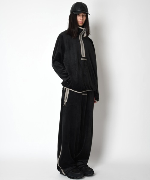 SUPERTHANKS(スーパーサンクス)の「ベロアハーフジッププルオーバーVelour Half zip pullover(スウェット・メンズ・ブラック×グレー/グレー×ホワイト/ブラック×ブラック/グレー・L/M/S)」の19枚目の写真