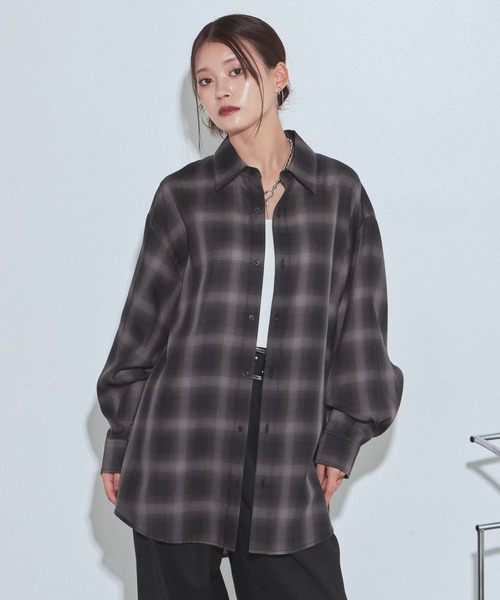 PAGEBOY(ページボーイ)の「オンブレチェックシャツ/チェックシャツ【2WAY仕様/シワになりにくい】(シャツ/ブラウス・レディース・ブラック/ブラウン/ブルー・FREE)」の4枚目の写真