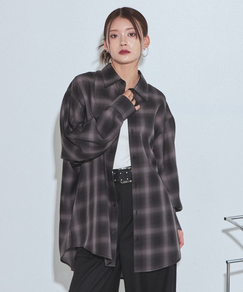 PAGEBOY(ページボーイ)の「オンブレチェックシャツ/チェックシャツ【2WAY仕様/シワになりにくい】(シャツ/ブラウス・レディース・ブラック/ブラウン/ブルー・FREE)」の6枚目の写真