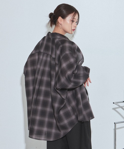 PAGEBOY(ページボーイ)の「オンブレチェックシャツ/チェックシャツ【2WAY仕様/シワになりにくい】(シャツ/ブラウス・レディース・ブラック/ブラウン/ブルー・FREE)」の7枚目の写真