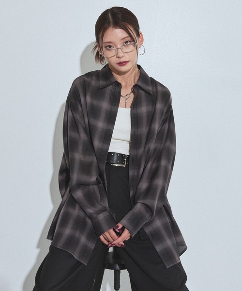 PAGEBOY(ページボーイ)の「オンブレチェックシャツ/チェックシャツ【2WAY仕様/シワになりにくい】(シャツ/ブラウス・レディース・ブラック/ブラウン/ブルー・FREE)」の9枚目の写真