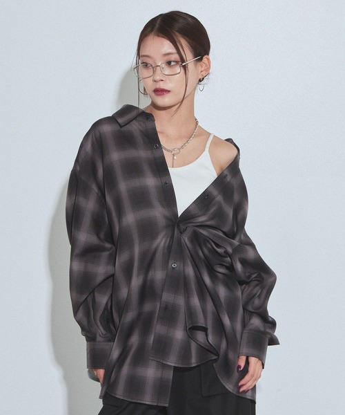 PAGEBOY(ページボーイ)の「オンブレチェックシャツ/チェックシャツ【2WAY仕様/シワになりにくい】(シャツ/ブラウス・レディース・ブラック/ブラウン/ブルー・FREE)」の11枚目の写真