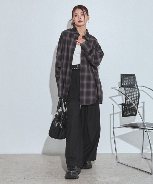 PAGEBOY(ページボーイ)の「オンブレチェックシャツ/チェックシャツ【2WAY仕様/シワになりにくい】(シャツ/ブラウス・レディース・ブラック/ブラウン/ブルー・FREE)」の15枚目の写真