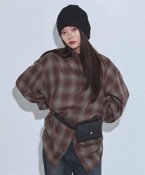 PAGEBOY(ページボーイ)の「オンブレチェックシャツ/チェックシャツ【2WAY仕様/シワになりにくい】(シャツ/ブラウス・レディース・ブラック/ブラウン/ブルー・FREE)」の19枚目の写真