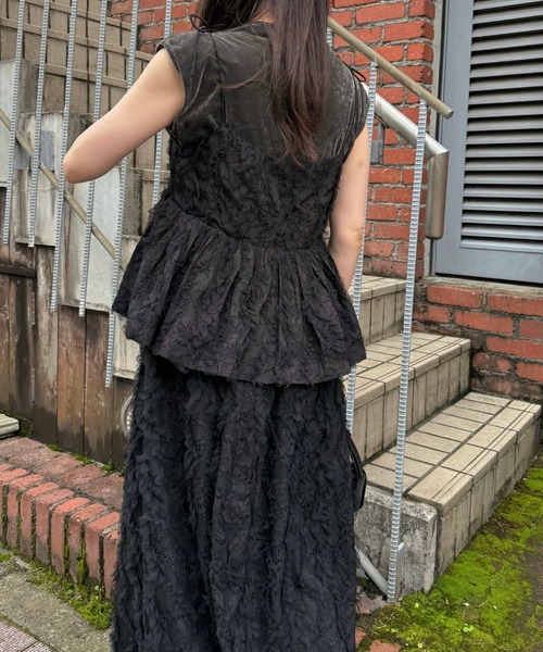 WILLFULLY（ウィルフリー）の「cut jacquard tulle gather camisole（キャミソール・レディース・モカ/アイボリー/ブラック・FREE）」の11枚目の写真