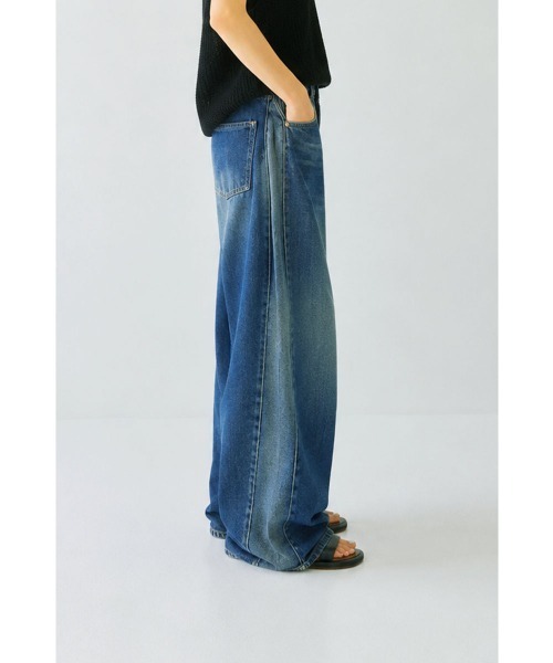 marjour（マージュール）の「10OZ SIDE PANEL WIDE DENIM（デニムパンツ・レディース・ブルー/モカ・M）」の8枚目の写真