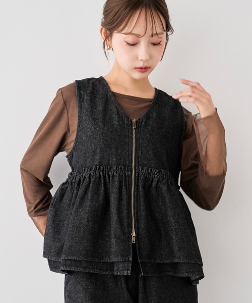 mil(ミル)の「ライトデニム Wジップ ペプラムジレ/セットアップ対応【588209】(ベスト・レディース・インディゴブルー/ブラック・XS/S)」の1枚目の写真