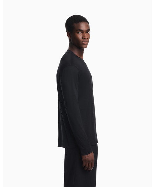 EMPORIO ARMANI(エンポリオアルマーニ)の「【エンポリオ アルマーニ】レギュラーフィット Tシャツ モダール混紡ジャージー(Tシャツ/カットソー・メンズ・ブラック/オフホワイト・LARGE/X-LARGE/X-SMALL/SMALL/MEDIUM)」の4枚目の写真