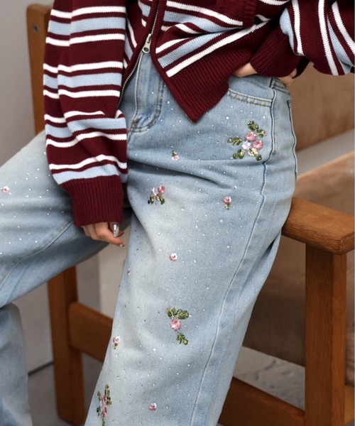 tiptop(ティップトップ)の「花刺繍ラインストーンデニム(デニムパンツ・レディース・ブルー/サックスブルー・M/S)」の2枚目の写真