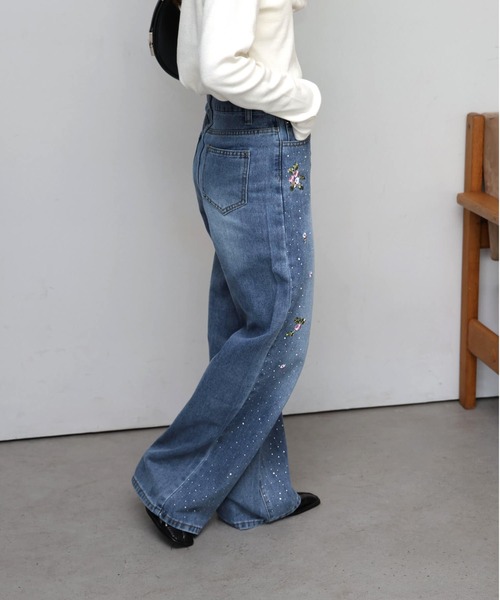 tiptop(ティップトップ)の「花刺繍ラインストーンデニム(デニムパンツ・レディース・ブルー/サックスブルー・M/S)」の11枚目の写真