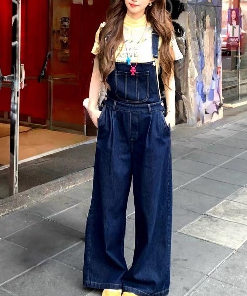 FAVORITO(ファヴォリート)の「デニムサロペット(サロペット/オーバーオール・レディース・ブルー/ホワイト・M/L/S)」の1枚目の写真