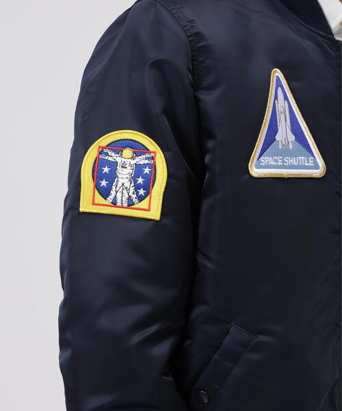 Alpha Industries(アルファインダストリーズ)の「Alpha Industries/アルファ インダストリーズ/MA-1 REGULAR FIT FLIGHT JACKET (NASA)/MA-1 レギュラーフィット フライトジャケット(MA-1・メンズ・ブラック/ネイビー・M/S/2XL/XL/L)」の13枚目の写真