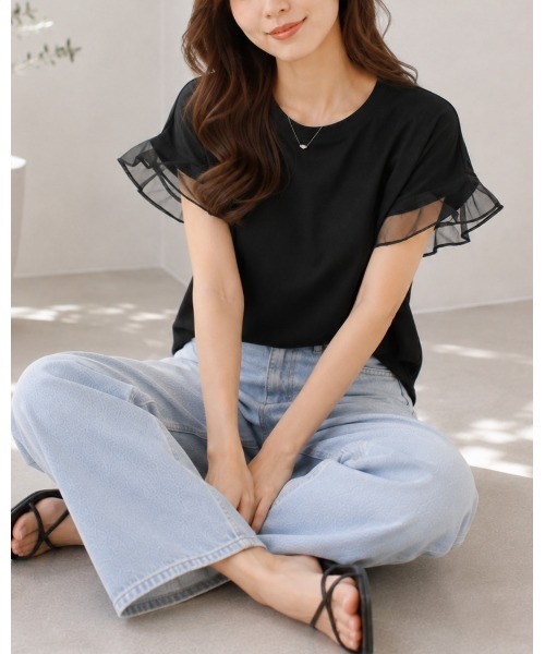 FAZVY（ファズビー）の「袖フリルで華やぐ シアー切り替え半袖Tシャツ（シャツ/ブラウス・レディース・ホワイト/ブラック・M）」の5枚目の写真