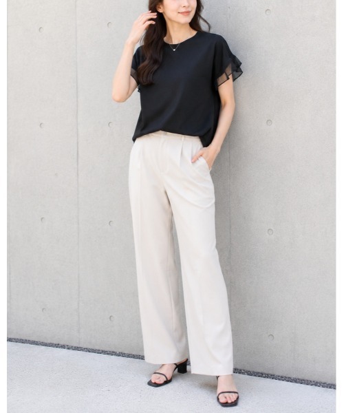 FAZVY（ファズビー）の「袖フリルで華やぐ シアー切り替え半袖Tシャツ（シャツ/ブラウス・レディース・ホワイト/ブラック・M）」の8枚目の写真