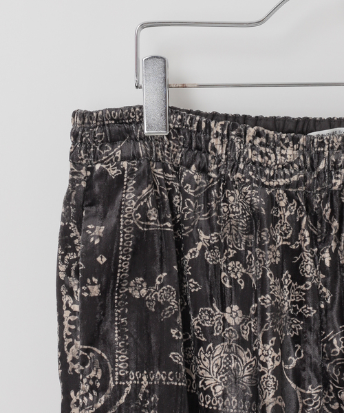 Couture d'adam（クチュールドアダム）の「COUTURE D’ADAM (クチュール ド アダム) Bandana Collage Easy パンツ（スラックス・メンズ・ブラック・42/40）」の4枚目の写真