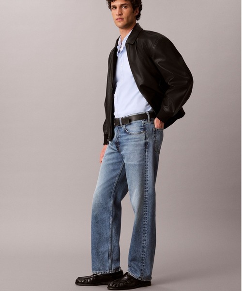 Calvin Klein(カルバン・クライン)の「【ZOZO限定】90's ストレートメンズ ジーンズ(デニムパンツ・メンズ・ライトインディゴブルー・28/34/32/30)」の4枚目の写真