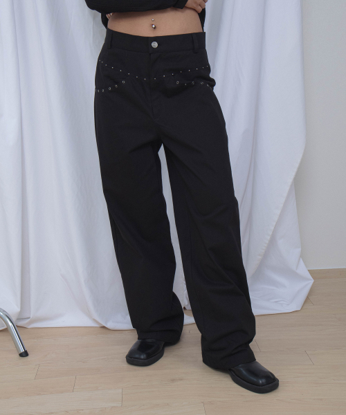 CHICKS(チックス)の「ローレイズスタッズラインコットンパンツブラック(その他パンツ・レディース・ブラック・ONE SIZE/TWO)」の1枚目の写真