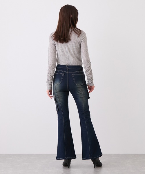Jayro(ジャイロ)の「アシメカーゴフレアパンツ(その他パンツ・レディース・ブラック/ブルー系その他3/ブルー系その他2・M)」の13枚目の写真