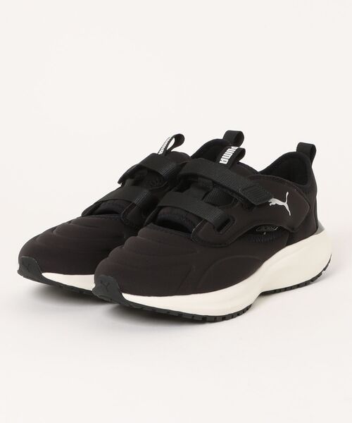 PUMA(プーマ)の「PUMA プーマ SOFTRIDE MOVE ON R AS JF 滑りにくい レディースサンダルスニーカー(ソフトライドムーブオンラクASJF) 314257(スニーカー・レディース・ブラック×ホワイト/シルバー・25.0cm/23.5cm/24.5cm/23.0cm/24.0cm/22.5cm)」の1枚目の写真