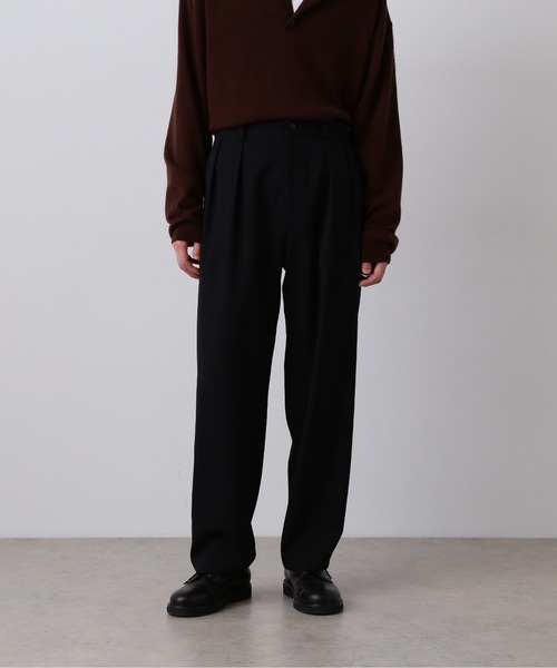 YLEVE(イレーヴ)の「YLEVE / MERINO WOOL TWILL 2 TUCK TROUSERS(その他パンツ・メンズ・ブラック・4)」の2枚目の写真