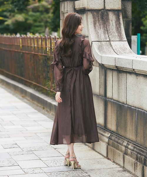 tocco closet(トッコ クローゼット)の「リボン付きフリルレースピンタックラメシアーワンピース(ワンピース・レディース・ブラウン/ラベンダー・M)」の6枚目の写真