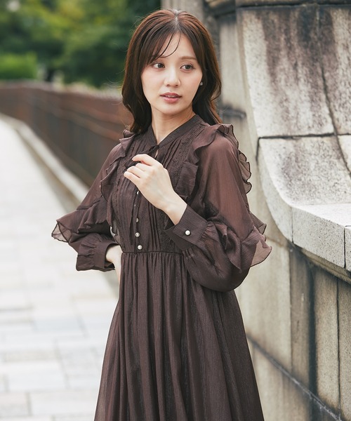tocco closet(トッコ クローゼット)の「リボン付きフリルレースピンタックラメシアーワンピース(ワンピース・レディース・ブラウン/ラベンダー・M)」の7枚目の写真