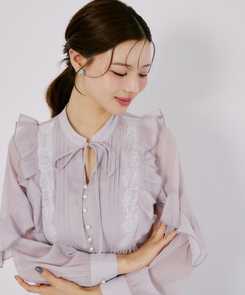 tocco closet(トッコ クローゼット)の「リボン付きフリルレースピンタックラメシアーワンピース(ワンピース・レディース・ブラウン/ラベンダー・M)」の17枚目の写真