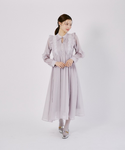 tocco closet(トッコ クローゼット)の「リボン付きフリルレースピンタックラメシアーワンピース(ワンピース・レディース・ブラウン/ラベンダー・M)」の12枚目の写真