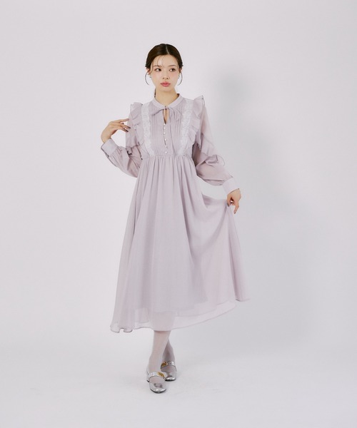 tocco closet(トッコ クローゼット)の「リボン付きフリルレースピンタックラメシアーワンピース(ワンピース・レディース・ブラウン/ラベンダー・M)」の13枚目の写真