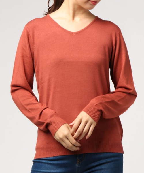 Re:EDIT（リエディ）の「お家で洗えるレーヨンナイロンVネックハイゲージニットトップス（ニット/セーター・レディース・ベージュ/ネイビー/ラベンダー/プラム/ホワイト/ピンク/ホワイト×ブラック/グレー/ブラック/サックスブルー/パープル/レッド/カーキ/イエロー/ブルー/ブラウン/グリーン/オレンジ/モカ/ワイン/マスタード・MEDIUM/LARGE）」の21枚目の写真