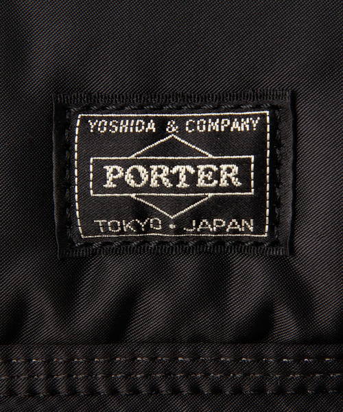 PORTER（ポーター）の「PORTER TANKER BOSTON BAG <B印 YOSHIDA SELECT>（ボストンバッグ・メンズ・ブラック・ONE SIZE）」の14枚目の写真