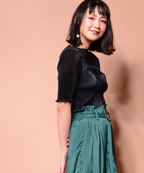 natural couture（ナチュラルクチュール）の「キラっとプリーツメローブラウス（シャツ/ブラウス・レディース・レッド/ブラック/アイボリー/ブルー・FREE）」の10枚目の写真