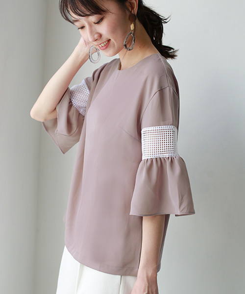 REAL CUBE（リアルキューブ）の「REAL CUBE メッシュフレアスリーブブラウス（シャツ/ブラウス・レディース・ベージュ/ネイビー/オフホワイト/カーキ/マスタード/ラベンダー/スモークピンク・40/38）」の15枚目の写真