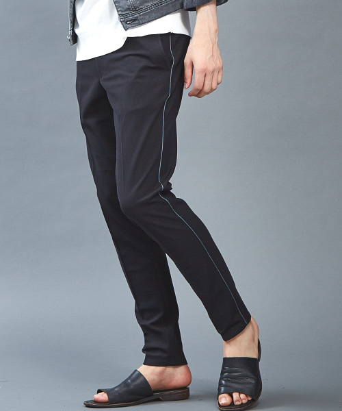 5351 POUR LES HOMMES（ゴーサンゴーイチプールオム）の「サイドラインカノコスラックス（スラックス・メンズ・ブラック/ネイビー/グレー・44/46/48）」の2枚目の写真